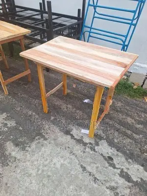 3×2 Alvisia wooden tables