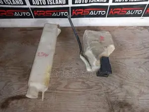 Nissan Sunny FB 14 Radiator Tank/ Wiper Washer Tank