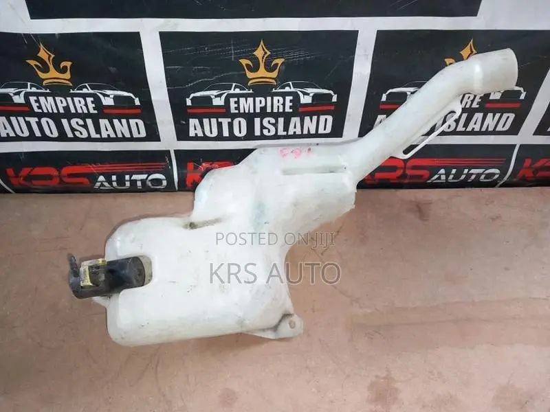 Honda civic FD 1 Wiper Washer Tank