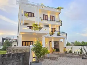 Apartment Brand New 3 Storey House for Sale in Negombo