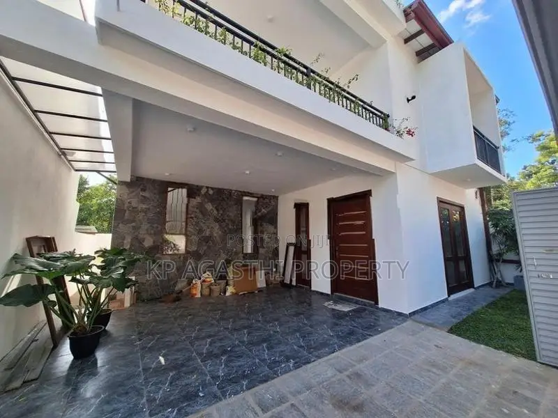 Malabe Luxury House for Sale