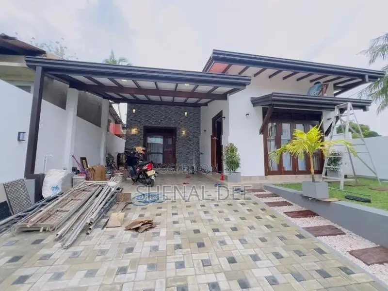 9 P With single Storied House In Malabe