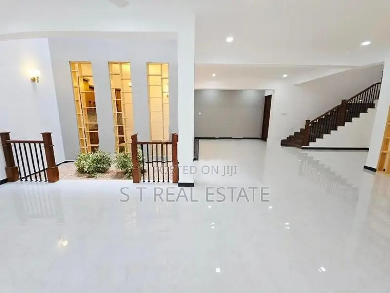 Modern Designed Luxury Two Story House For Sale In Thalawathugoda