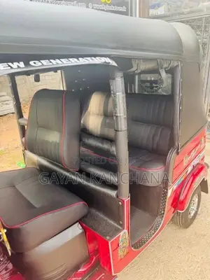 Bajaj RE 2014
