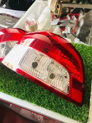 Totota Belta Tail Lights