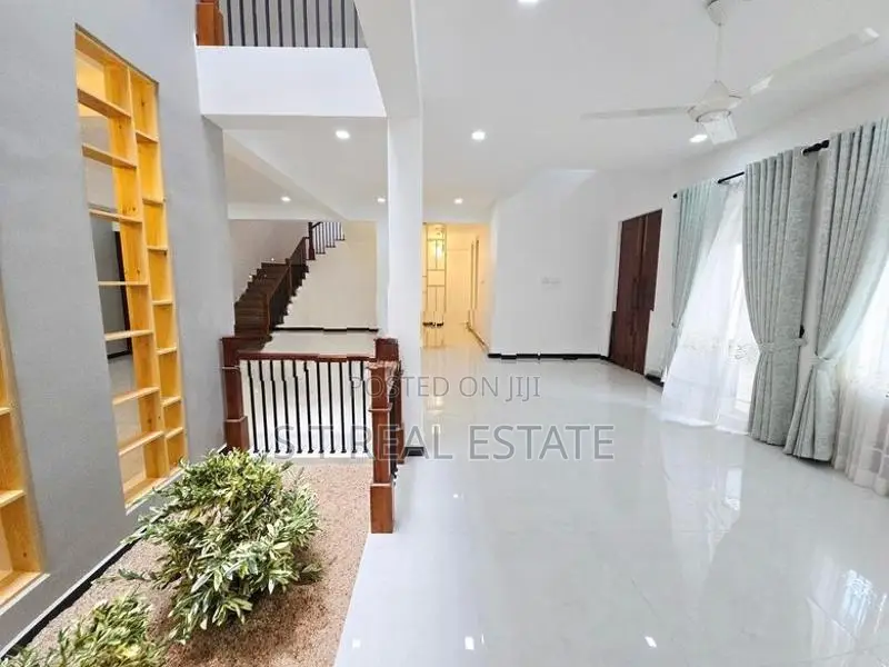 Modern Designed Luxury Two Story House For Sale In Thalawathugoda