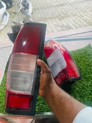D22 Tail Lamps