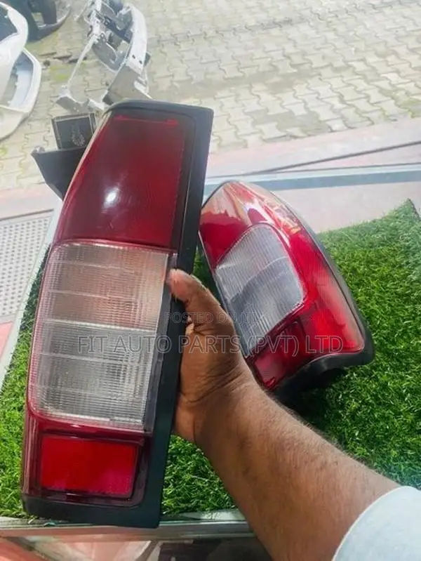 D22 Tail Lamps