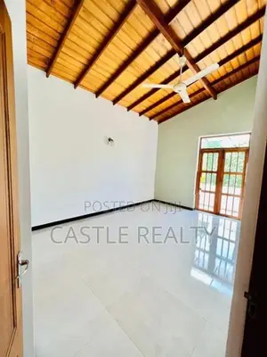 Unfurnished house for rent in Nawala