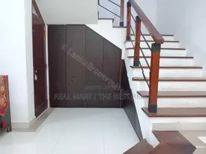 Pannipitiya : 5BR (10.2 perches) House for Sale