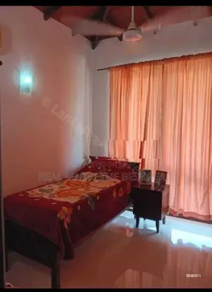 Pannipitiya : 5BR (10.2 perches) House for Sale
