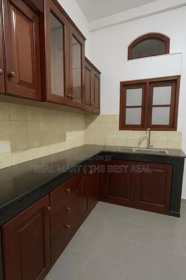 Gothatuwa : 4BR (4 Perches) House for Sale at Majeediya Estate