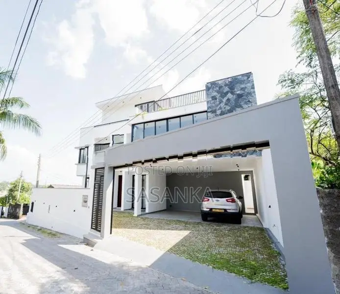Mulleriyawa Brand New Modern Luxury House For Sale