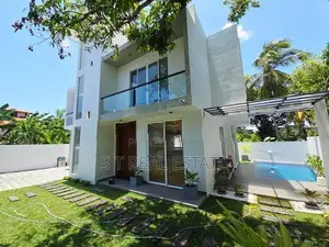 Modern Designed Luxury 3 Story House For Sale In Piliyandala Town