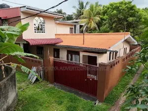 House for Sale in Prime Location Rathmalana