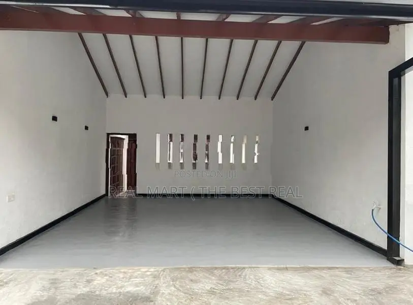 Nugegoda : 4BR (17 Perches) House for Sale at Delkanda