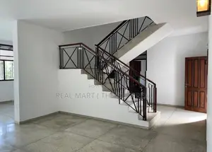 Nugegoda : 4BR (17 Perches) House for Sale at Delkanda