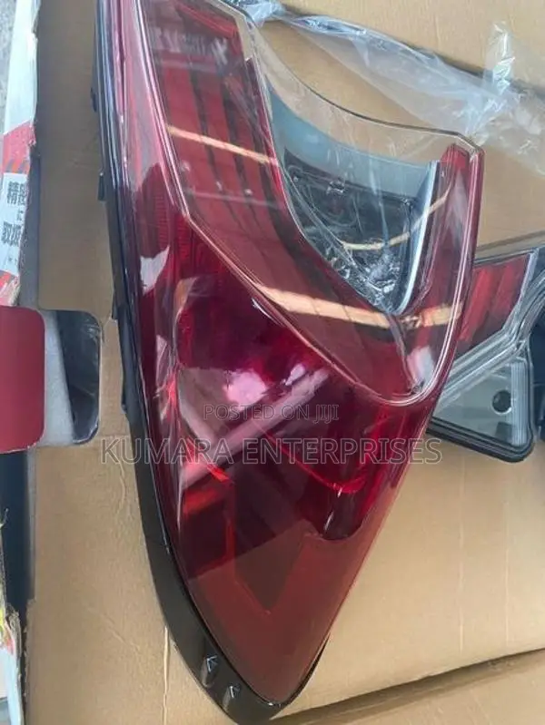 TOYOTA C-HR TAIL LIGHT