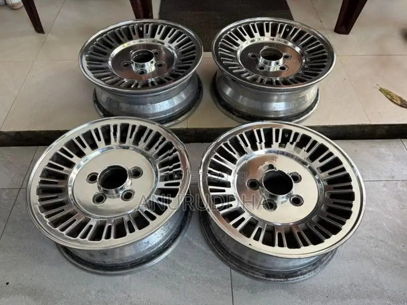 14” Alloy Wheels