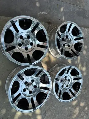 15” Alloy Wheels