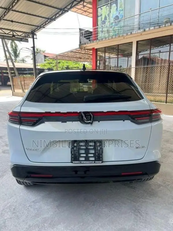 Honda Vezel Z Play 2025
