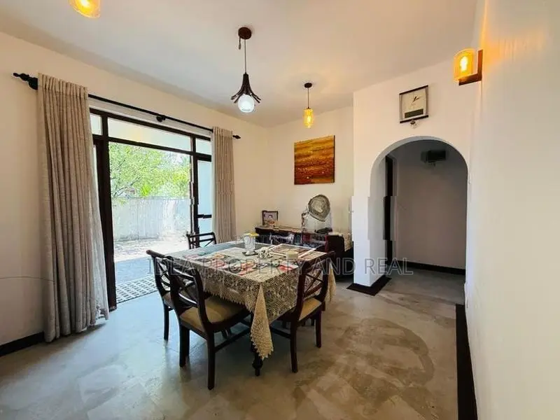 ( SDS-384) Valuable Two Storey House Sale in Boralesgamuwa