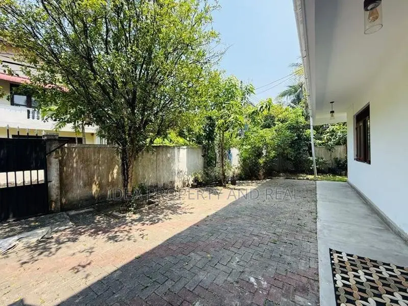 ( SDS-384) Valuable Two Storey House Sale in Boralesgamuwa