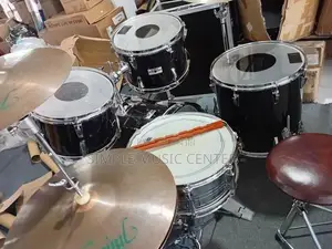 Yamaha 5 Pcs Complete Acoustic Drum Set