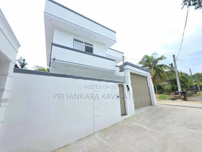 කැස්බෑව හංදියෙන් අංගසම්පූර්ණ අලුත්ම දෙමහල් නිවස විකිනීමට