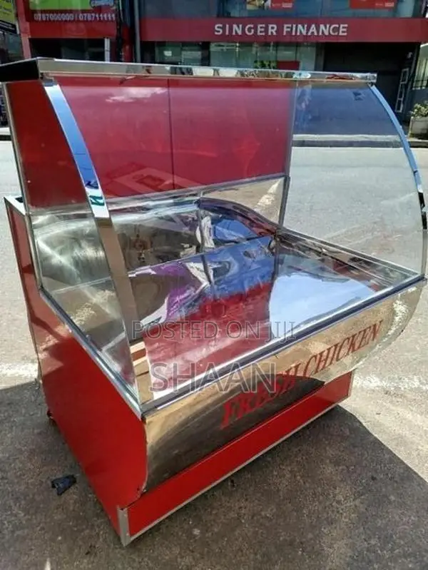 කුකුල් මස් සහ මාළු ශීතකරන. Chicken & Fish Display Coolers