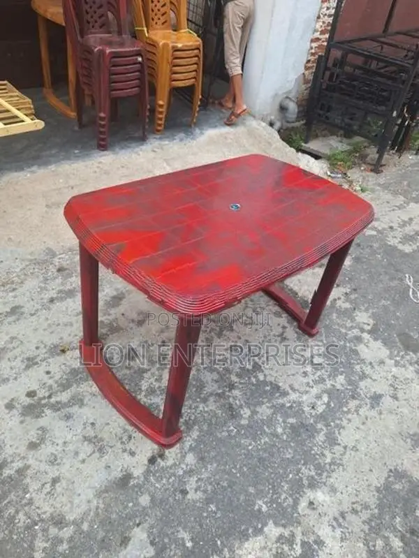 Nippon Plastic Table