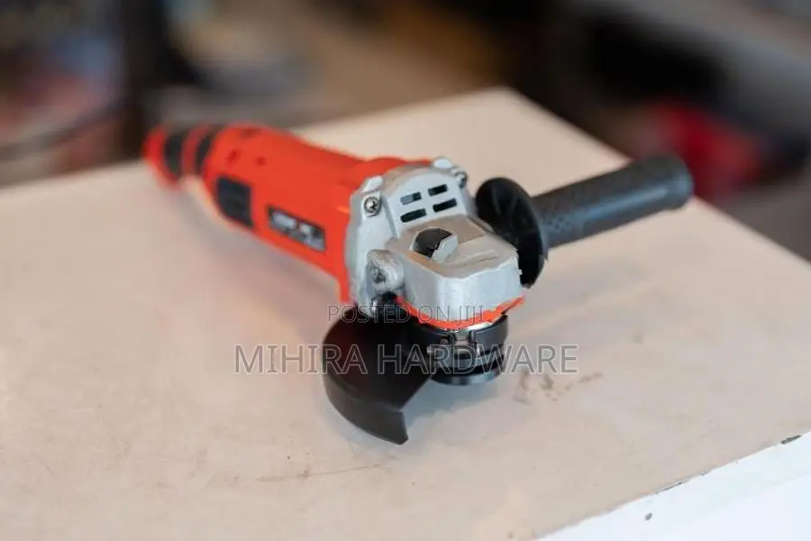 Speed controlled 1000 Watts SMARTEC 12519 by HUGO Angle Grinder machin