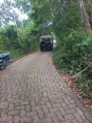 වගාවකට,ගොවිපක් සදහා සුදුසුම ඉඩමක් විකිනීම - ජම්බුගහපිටිය