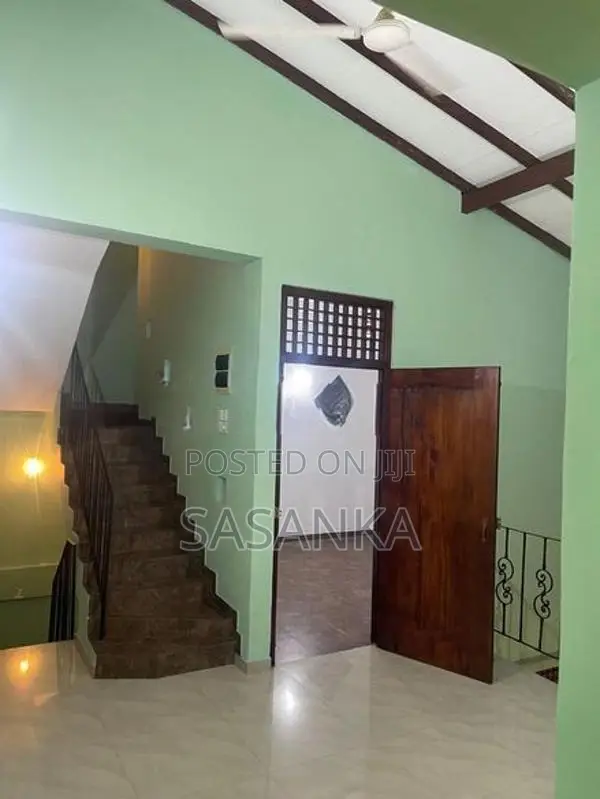 Boralesgamuwa Luxury Two Story House For Sale
