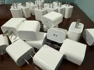 Apple 20W Power Adapter USA
