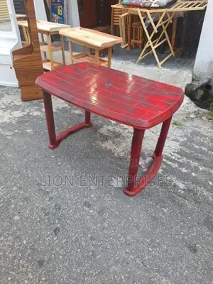 Nippon Plastic Tables