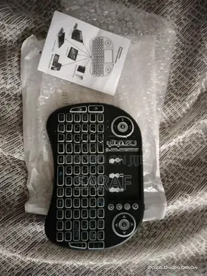 I8 Mini Wireless Keyboard
