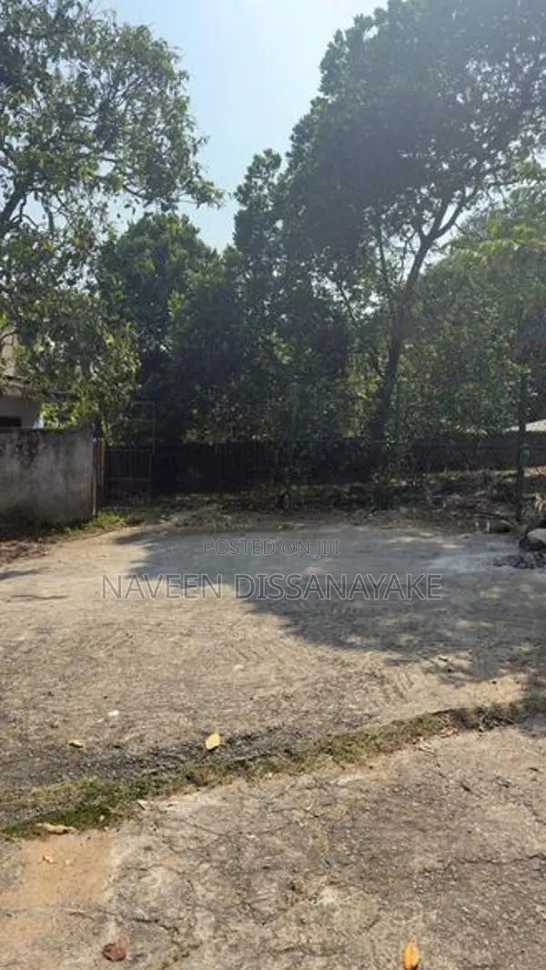 වල්පොල- Walpola Angoda Residential Land for Sale