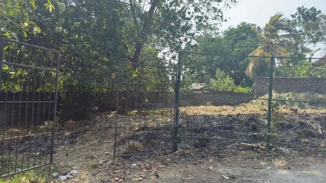 වල්පොල- Walpola Angoda Residential Land for Sale