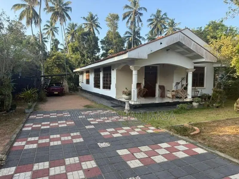 Land with House for Sale - Weerahena, Marawila
