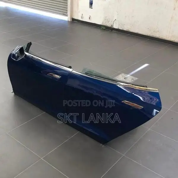 Genuine Tesla Model S 2015 complete doors with side mirror