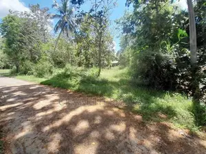 Middeniya Land for Sale