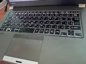 Toshiba dynabook i7 Laptop