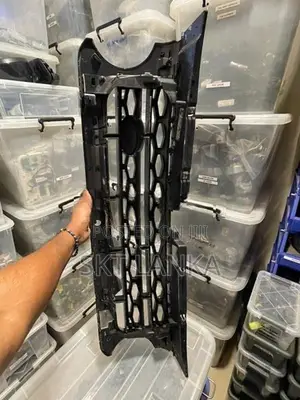 Genuine Discovery 4 2012 main radiator bumper grille