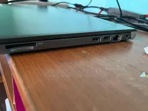 Toshiba dynabook i7 Laptop