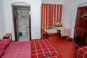 Rooms with Attached Washroom for Rent in Nuwara Eliya (Only Female)