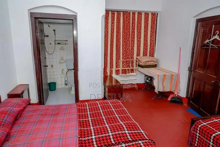 Rooms with Attached Washroom for Rent in Nuwara Eliya (Only Female)