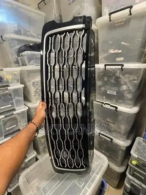 Genuine New Range Rover Vogue Hybrid 2019 main radiator bumper grill