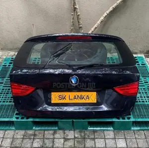 Genuine BMW X1 2010 E84 tailgate dicky door lights windscreen glass