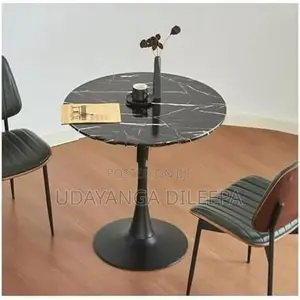 Restaurant Rownd Table